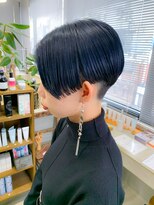 テトヘアー(teto hair) 刈り上げショート、ネイビーカラー、ブルーブラック、前下がり
