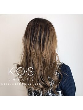 ケーオーエスビューティー(K O S beauty) バレイヤージュ×ブロンドカラー