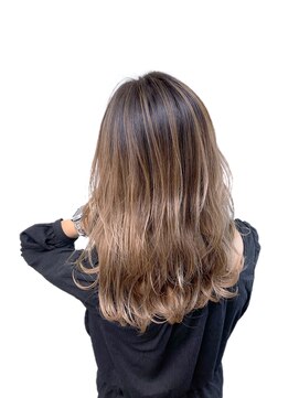 キラ(KIRA) ニュアンスカラー