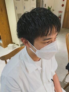 ネイビー(nvy) ソフト刈り上げショート