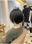 王道ボブショートヘアで女性らしく可愛いデザイン