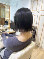 ネオリーブ チロル 横浜西口店(Neolive CiroL.)&nbsp;切りっぱなしボブ ぷつっとボブ 透明感カラー