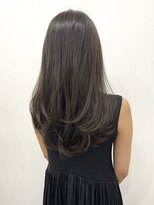 ポーチバイハニー オモテサンドウ(PORCH by HONEY omotesando)&nbsp;レイヤーカット　アッシュブラック　シアーグレージュ