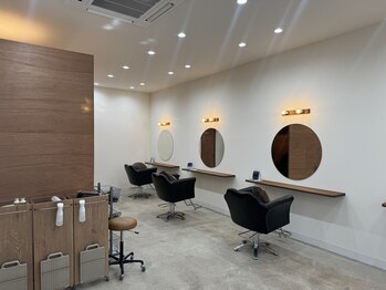 スワン(SWAN)の写真/女性スタイリストのみのプライベートサロン＊高いカラー技術×髪質改善で褒められヘアを叶えてくれる