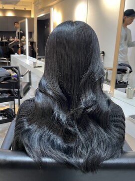 ブレンド 渋谷(BLend) 縮毛矯正.レイヤーカット.ブルーブラック.髪質改善. 黒髪