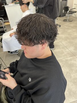 レノ(RENO) 【金沢】今人気の波巻きパーマ｜垢抜けメンズパーマ