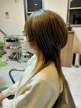 オンリー(ONLY) ☆イルミナオリーブ＆インナー＆ウルフカット☆