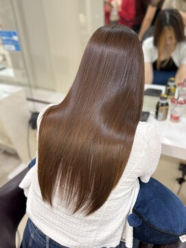 ミニヨン バイ ハピネス 高の原店(mignon by Happiness) 奈良縮毛矯正 湿気に負けない髪質改善