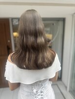 インビテーション(invitation) ブリーチありオリーブベージュ 秋カラー ミルクティーベージュ