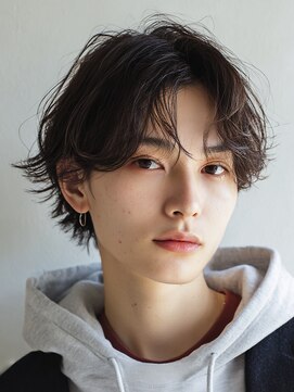 コンフィー(comfy) ナチュラルマッシュウルフ × 無造作ヘア