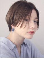 サーカス バイ ビュートリアム 青山(CIRCUS by BEAUTRIUM) 前髪なし ショートヘア ハンサムショート センター分け 青山