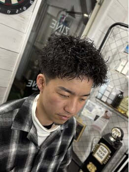 ジン(ZINE)の写真/【メンズ特化サロン】仕事帰りの予約も◎再現性高く、普段使いしやすいパーマスタイルが好評！