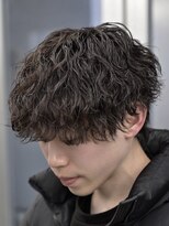 オーバル ジングウマエ(OVARL jingumae)&nbsp;縦落ちパーマシャドウパーマサーフカールフェザーパーマ