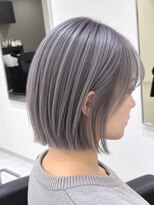 ノイ 高岡店(NEU)&nbsp;透明感シルバーグレージュ×切りっぱなしボブ