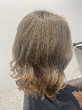 ラファンス イマザト(LaFENCE IMAZATO) かきあげもできる外国人風ミディアム