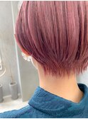 ピンクベージュ、透け感ピンク、耳掛けショート、マッシュ