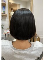 ロエネ(LOENE)&nbsp;【ルイstyle】漆黒のツヤ！まとまる黒髪ボブ