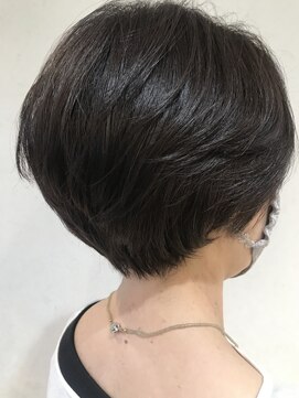 ドラマチックヘア 川鶴店 丸み大人ショート