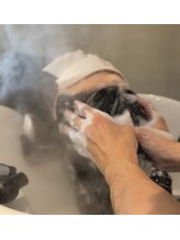 夏からの頭皮のダメージケアには、癒しのヘッドスパ