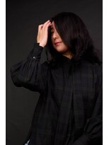 アンアタッシュ(UNE ATTACHE)&nbsp;気品×軽やかさ◎黒髪ミディアムでエレガンスを極める