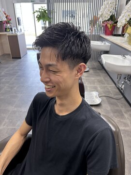 ノースサイド(NORTH SIDE) アイロンパーマナチュラル癖毛風ツーブロックさっぱりビジカジ