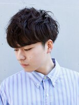 ソト 銀座(soto.)&nbsp;ブルーブラック/フェザーパーマ/刈り上げセンターパート［銀座］