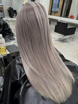 エイチ(H) xバレイヤージュ/イメチェン/ホワイトブロンド/外ハネボブ/美髪