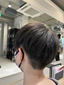 ヘア デザイン リスク(HAIR DESIGN RISK) 【RISK 飛澤広偉】前下がりマッシュ 刈り上げマッシュ