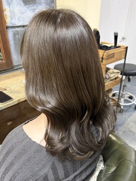 ラグ(LAG) 【松山/LAG】ツヤ感オリーブグレージュ