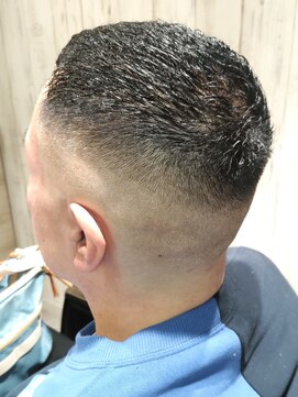 ヨシザワインク バンダイ(YOSHIZAWA Inc. BANDAI) 新潟/万代/短髪/フェード/濡れパン/アイロンパーマ/クロップ