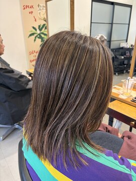 サニーズ(SUNNY'S by CONKS) ミディアムレイヤー/上品なハイライト/白髪ぼかし