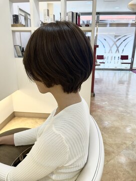 シュヴー 門前仲町(CHEVEUX) 丸みショート