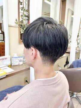 コア フィール ア デイ(COIFFURE A DAY) 《見附　今町》
