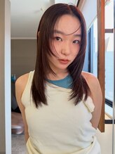 アレー(...alley) 馴染むレイヤーにステップカット