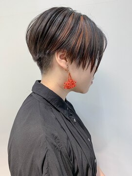 テトヘアー(teto hair) short(エッジショート、デザインカラー、インナーハイライト)