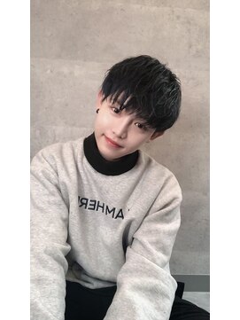 シン(syn) 毛先軽め ナチュラルマッシュ