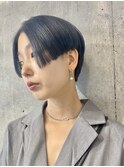 ハンサムショート長めバング耳掛けショートネイビーブルー