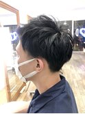 ショート　マッシュ　ショートボブ　HEADS 市川　学割　イルミナ