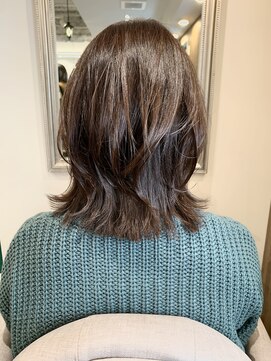 ムーン ティコブラーエ(moon tico brae) ４月(ミディアムヘア/ショコラベージュ/ボブルフ)