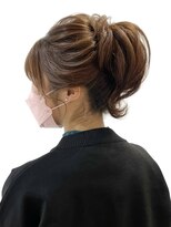 ヘアセット&メイク専門店 カスミ(Kasumi)&nbsp;外ハネポニー風アップ
