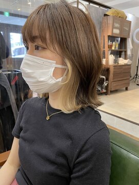 アンダーバーホワイトモデ 河内長野(_WHITE mode) ◎ワンブリーチイヤリングカラーベージュ20代30代レイヤーカット