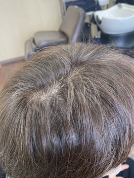 レイディバードカラー 籠原店 根元の白髪染め（リタッチ）