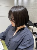 ふんわり大人可愛い内巻きボブ流し前髪カット