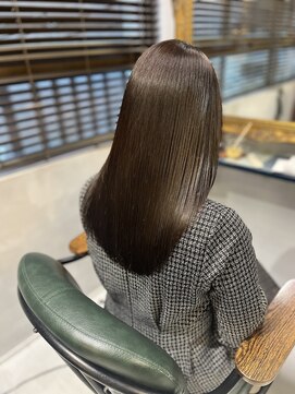 ヘッドルーム ディスティネーション(Head Room Distination) スピエラ酸性ストレート/艶髪/顔まわりレイヤー