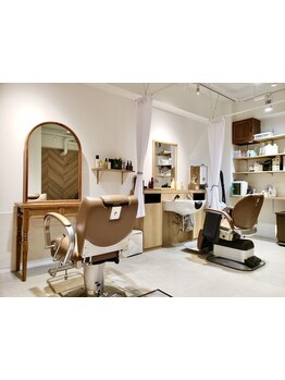 【恵比寿駅徒歩5分】2席のみの隠れ家サロン!≪マンツーマン施術×高い再現性≫で似合うStyleへ♪メンズも◎