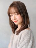 似合わせカットホワイトブロンド前髪小顔カット艶感うる艶髪