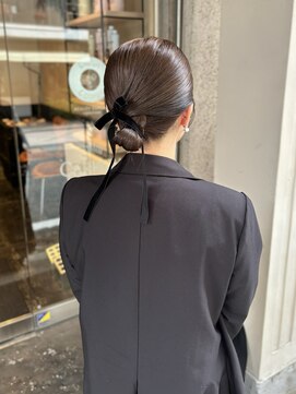 エヴリンアンドペイジ(Evelyn&paige) タイトヘア/ヘアセット【神戸/元町】