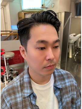 アンブロシア(ambrosia) メンズ刈り上げツーブロック七三アップバングスタイル