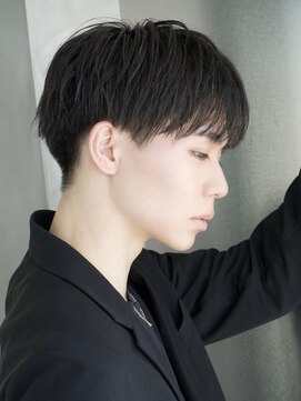 エイド 本店(aid) 微分け黒髪ショートコンマバング刈り上げツーブロック