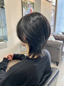 ノア(no_a) 【四条烏丸】レイヤーショート×艶髪ブルーブラック